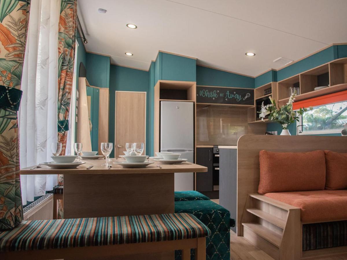 Whitecliff Bay Holiday Park Bembridge Eksteriør bilde