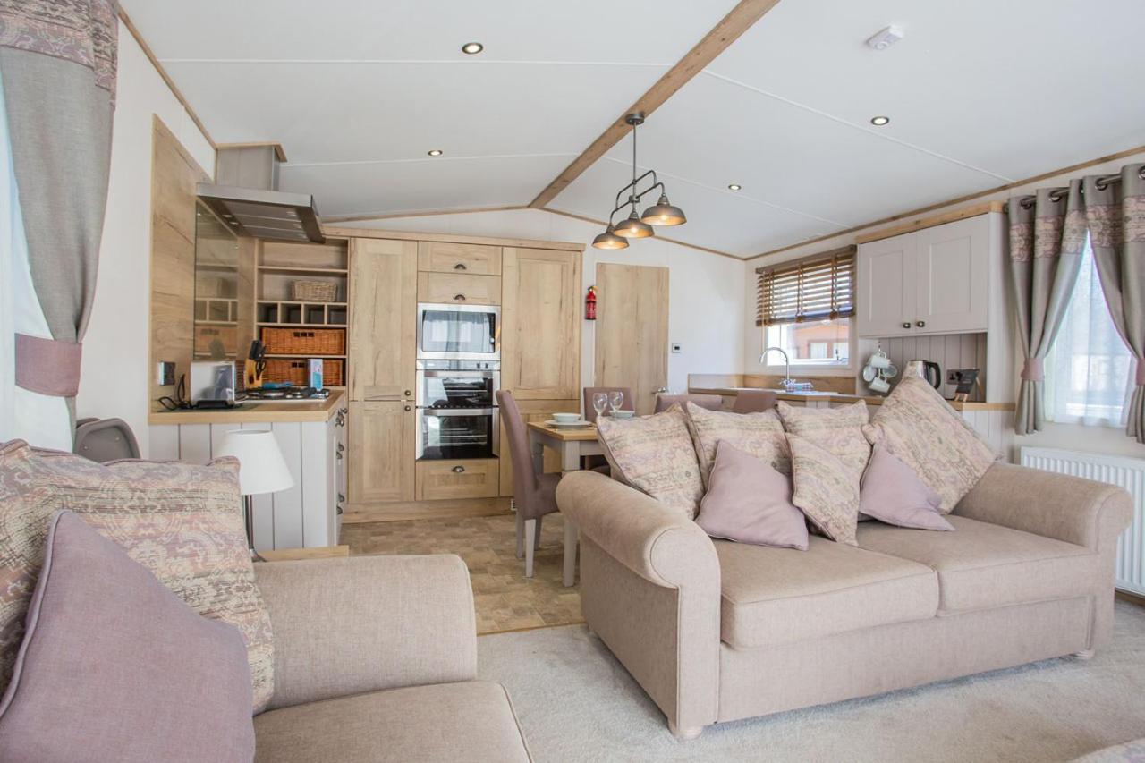 Whitecliff Bay Holiday Park Bembridge Eksteriør bilde