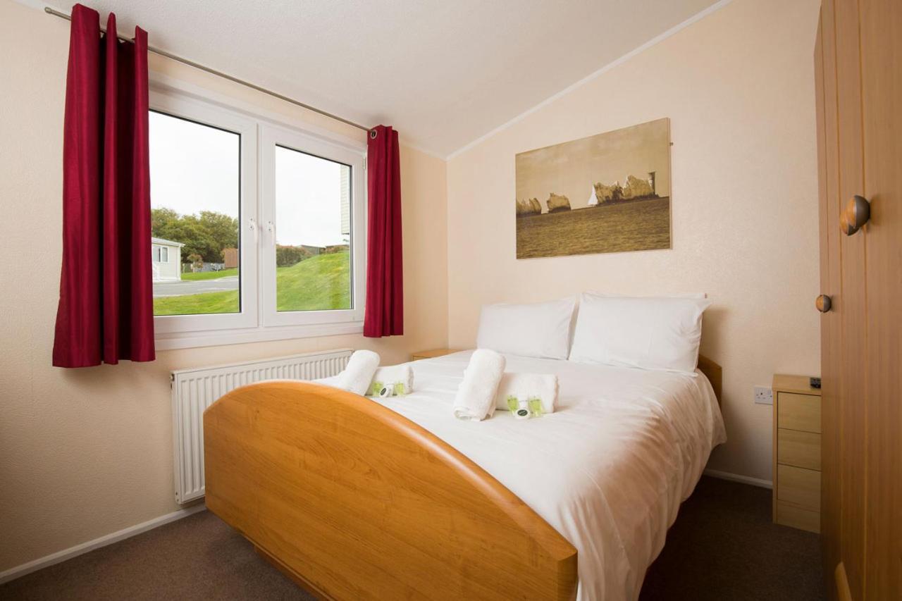 Whitecliff Bay Holiday Park Hotell Bembridge Eksteriør bilde