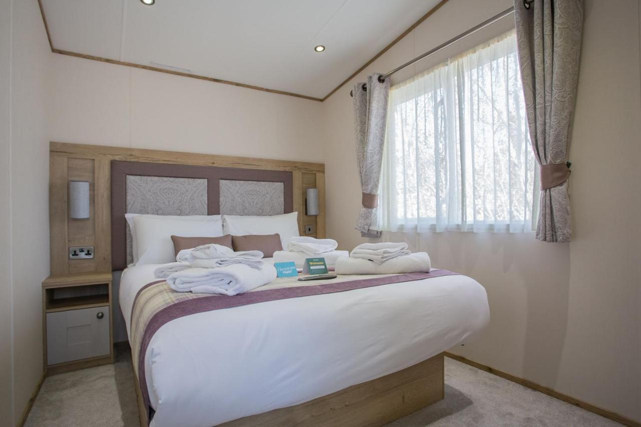 Whitecliff Bay Holiday Park Bembridge Eksteriør bilde