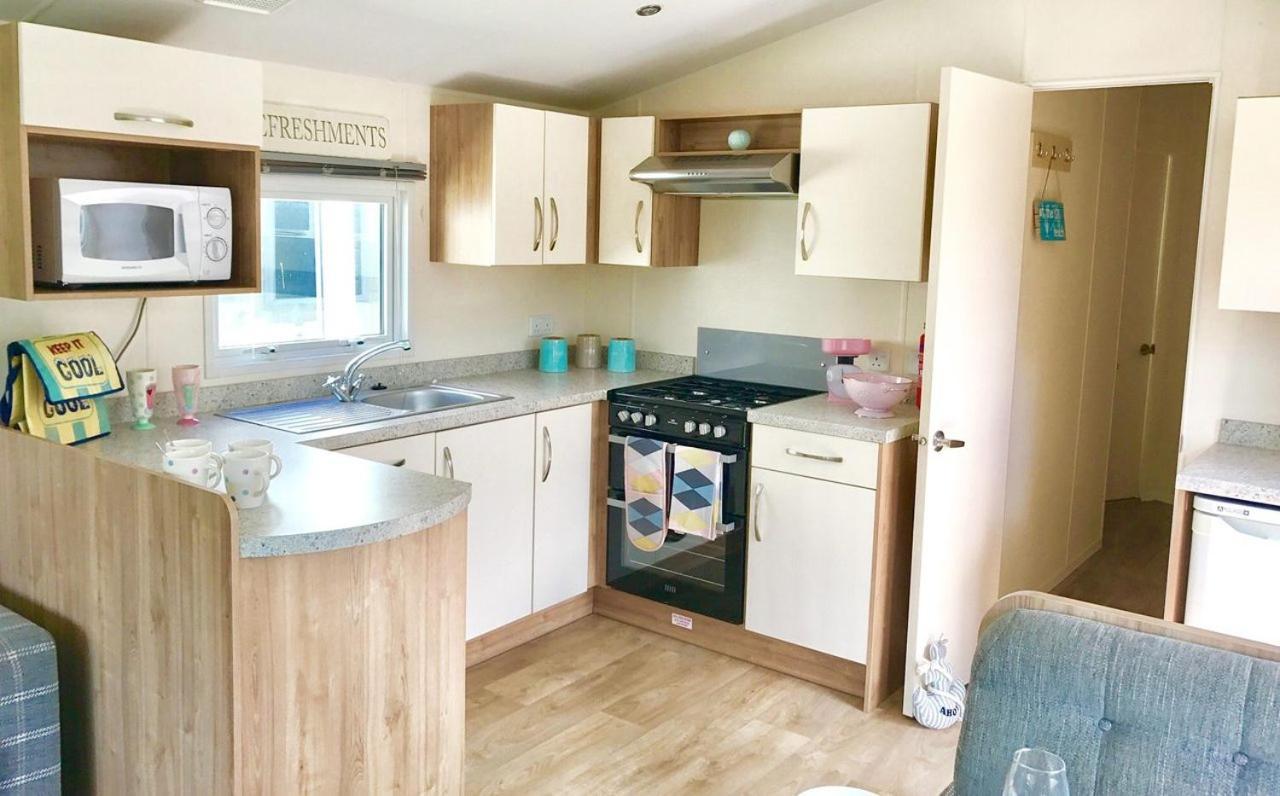 Whitecliff Bay Holiday Park Bembridge Eksteriør bilde
