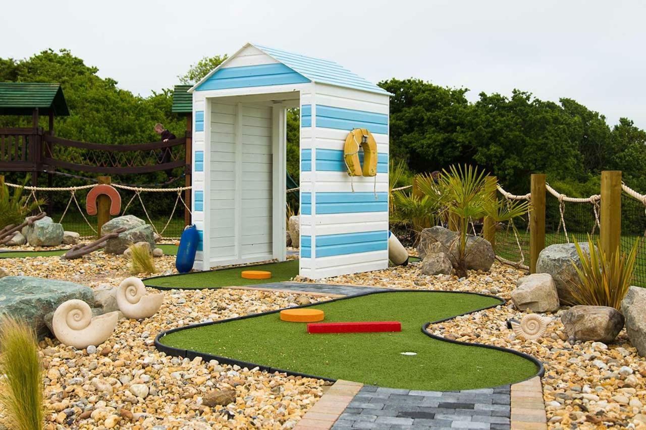 Whitecliff Bay Holiday Park Bembridge Eksteriør bilde