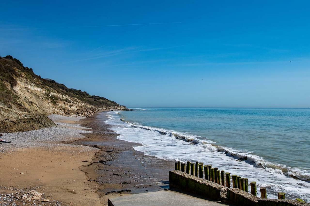 Whitecliff Bay Holiday Park Bembridge Eksteriør bilde