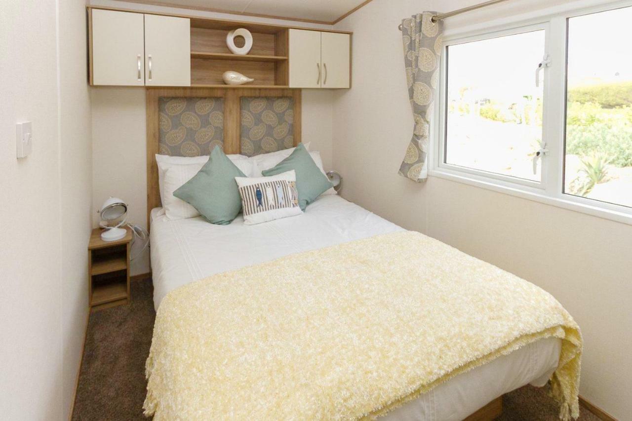 Whitecliff Bay Holiday Park Bembridge Eksteriør bilde